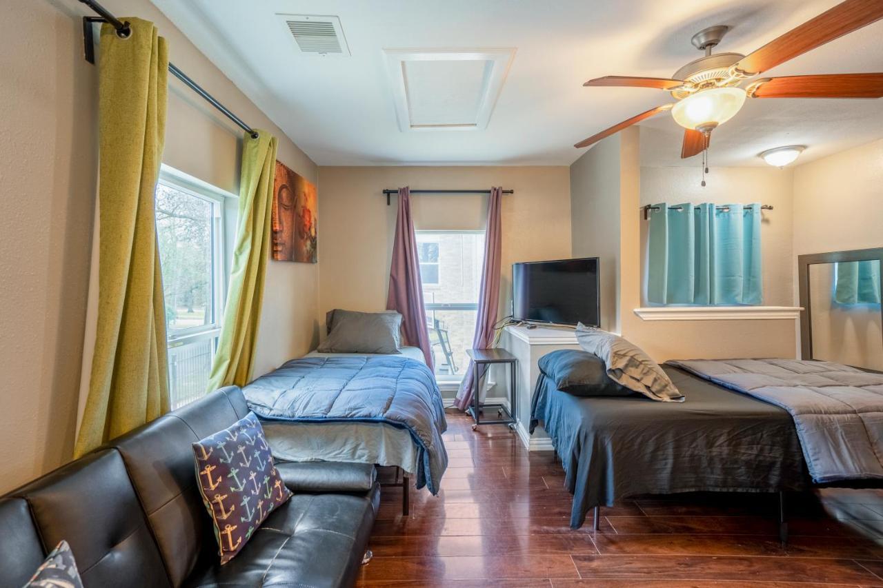 East Downtown Bungalow 休斯敦 外观 照片